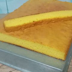 Plain vanilla cake A picture of Plain vanilla cake.