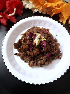 बाजरे का चूरमा (Bajre ka churma recipe in Hindi) रेसिपी मुख्य फोटो