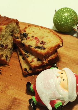 A picture of Christmas Fruit Cake.