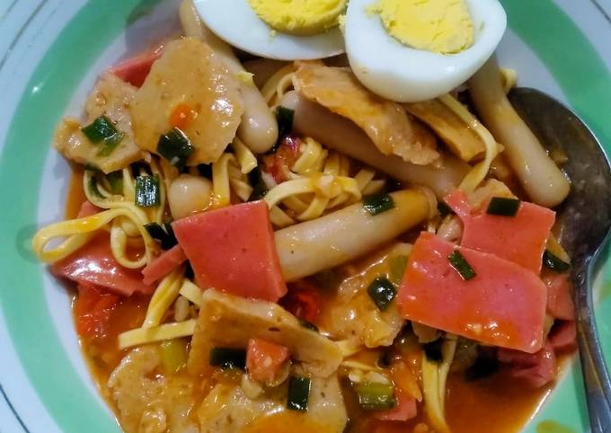 Resep Tteokbokki Simple Tanpa Gochujang Oleh Azeruflowers Cookpad