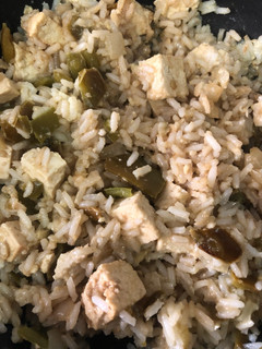 Una foto de Arroz con salsa de soja y tofu