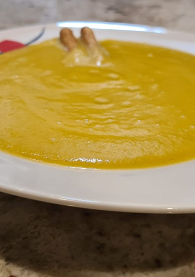 Una foto de Puré de calabacín, judías verdes, patatas y zanahorias
