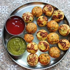 A picture of Delicious Appam Of Spring Onion And Methi.