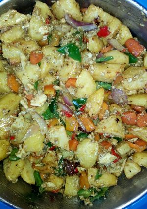 A picture of Vegetable potato salad.