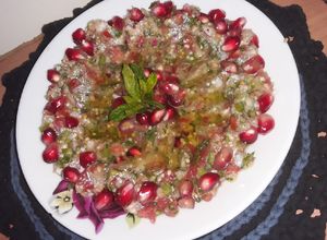 صورة لوصفة بابا غنوج بالخضر والرمان