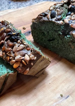 Une photo de 🍂PAIN 🍞 LENTILLES 🍁BÉLUGA SPIRULINE🍀