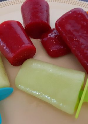 عکسی از دستور بستنی یخی میوه ایی
