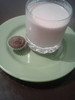 Una foto de Batido de fresa y coco