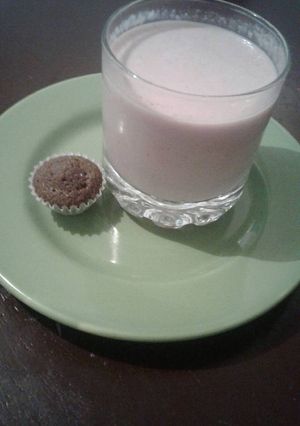 Una foto de Batido de fresa y coco
