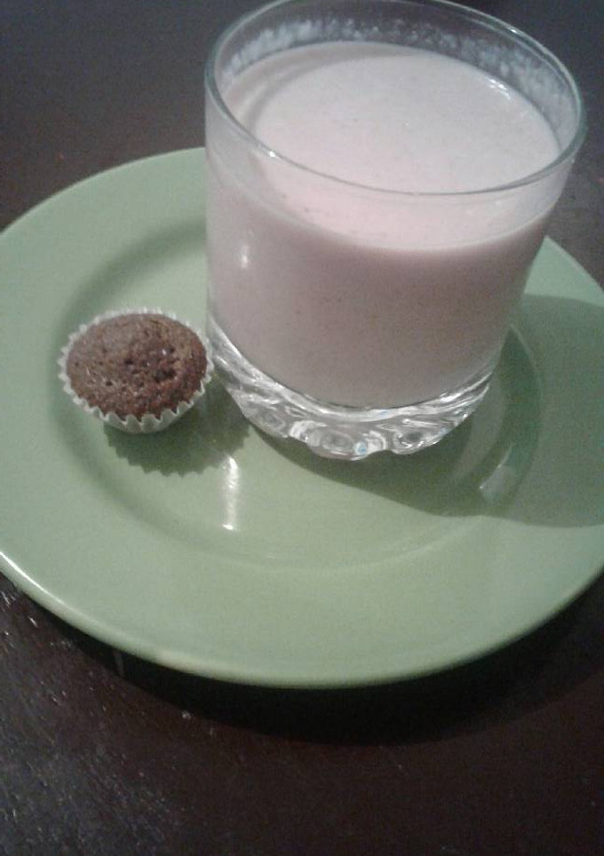 Una foto de Batido de fresa y coco