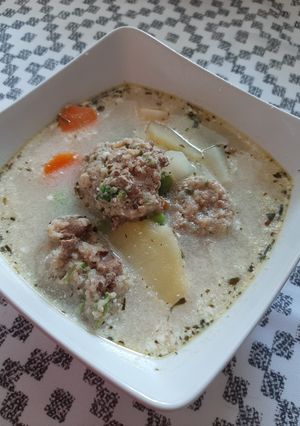 Tárkonyos májgaluska leves recept fotója