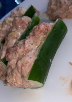 Una foto de Pepinos rellenos