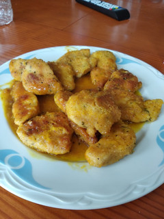 Una foto de Pechuga de pollo con zumo de naranja