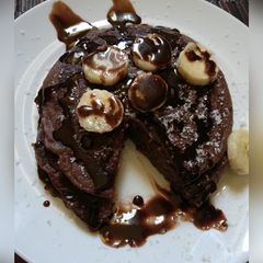 A picture of Chocolate banana pancakes #chocolatebakingcontest.