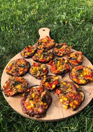 O poză a rețetei Mini pizza pe blat de vânătă după rețeta Cristinei !!!.