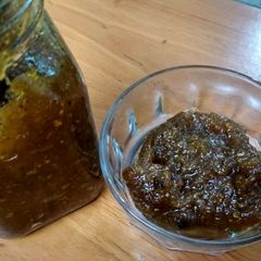 A picture of Khatta mitha masaledar Aam ka achar.