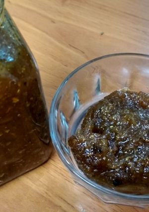A picture of Khatta mitha masaledar Aam ka achar.