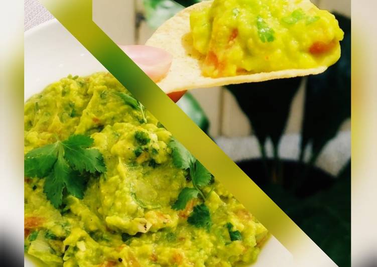 Tortilla with guacamole