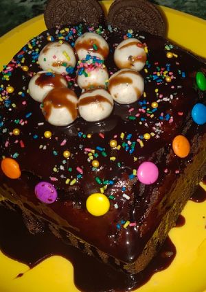 A picture of Oreo biscuit cake🎂🎂.