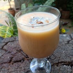 A picture of Muskmelon milkshake.