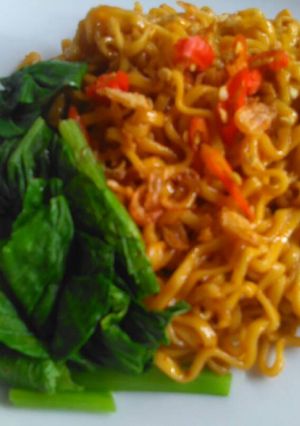 Foto resep IND*MIE GORENG HOMEMADE (ala mie instan)
