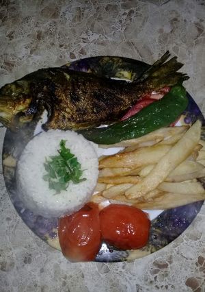 صورة لوصفة سمك مشوي مع تسطيرة وارز
