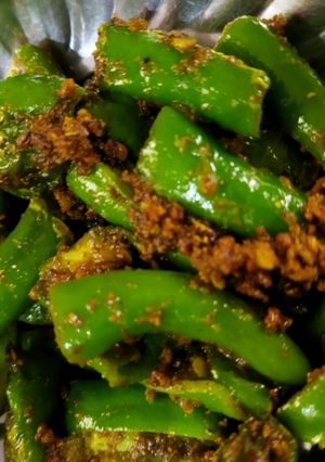 મરચા નો સંભારો (Marcha Sambharo Recipe In Gujarati) રેસીપી મુખ્ય ફોટો