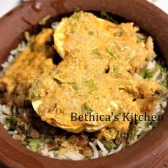 A picture of Matka Murgh Dum Biryani.
