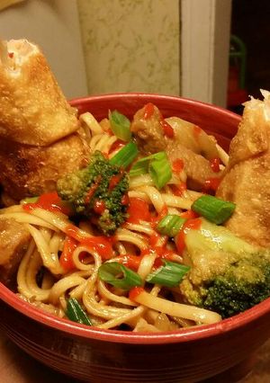 A picture of Teriyaki Pork Lo Mein .