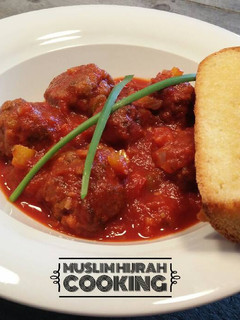 Foto resep Meatballs Tomato Sauce with Garlic Bread