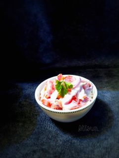 عکسی از دستور سالاد گوجه روسی