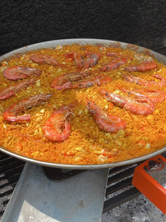 Una foto de Fideuá de marisco