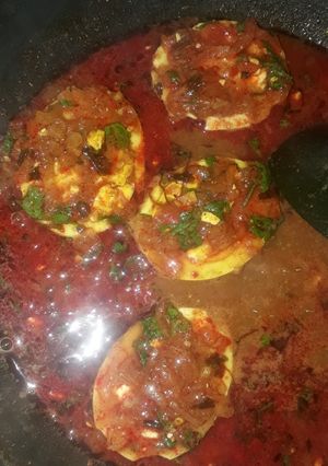 A picture of Egg Curry.
