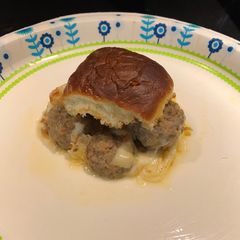 A picture of Meatball Sliders 🍔.