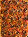 Coca/pizza de pimientos y tomate (vegetariano)