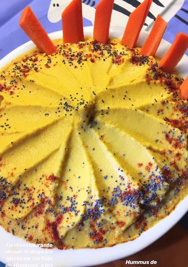 Una foto de Hummus de calabaza y zanahoria