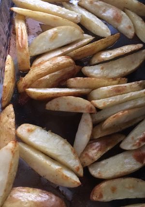 صورة لوصفة بطاطا ويدجيز بطريقة صحية Healthy potato wedges