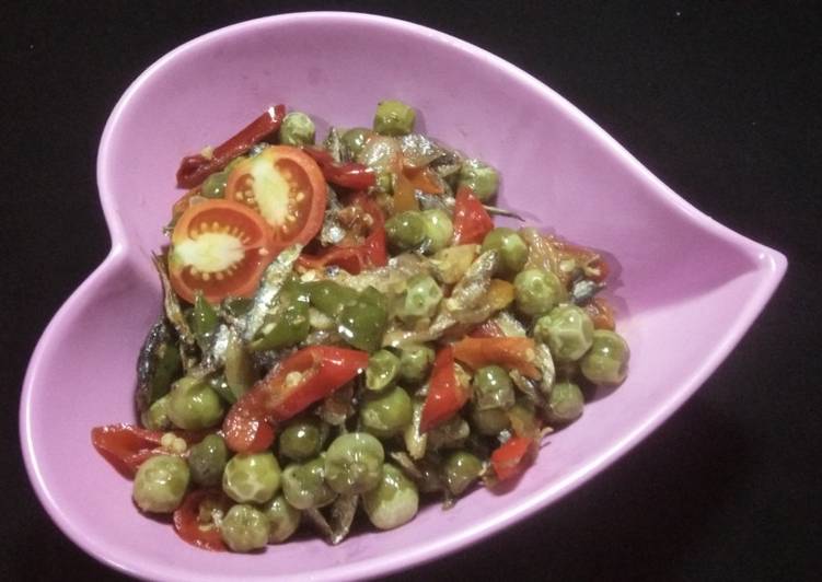 Oseng terong pipit teri/cempokak teri