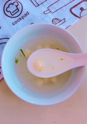 Hình của món Tuần 19 : Chè hạt sen nha đam.