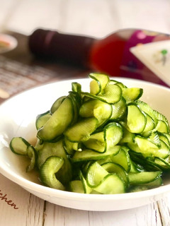 超簡單涼拌小黃瓜 的食譜成品照片