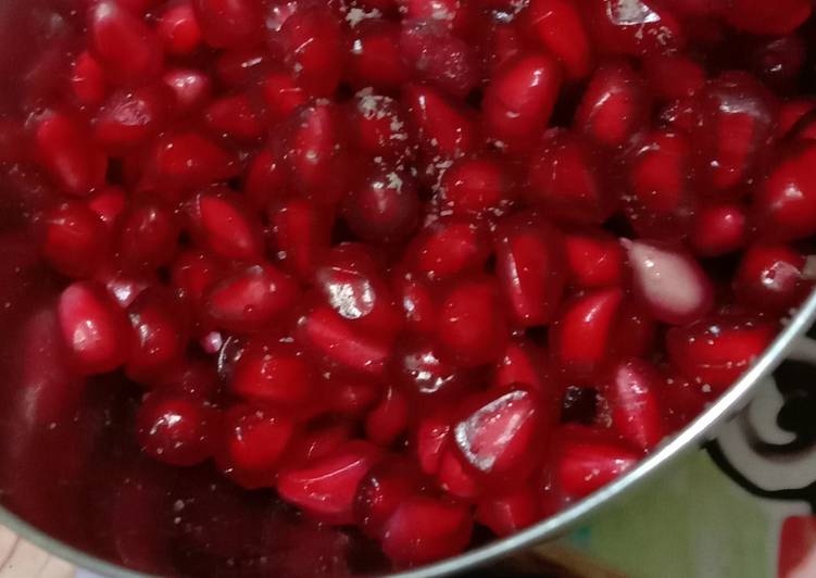 Easiest Way to Make Salted pomegranate seeds