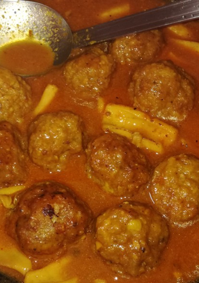 Una foto de Albóndigas con calamarcitos(un clásico)