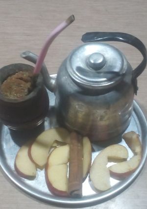 Una foto de Mate de manzana y canela
