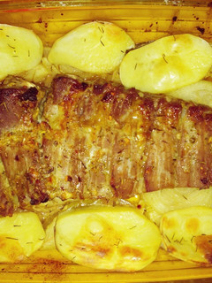 Una foto de Costillar de Cerdo en Miel y Tomillo