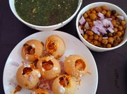 A picture of pani puri chaat