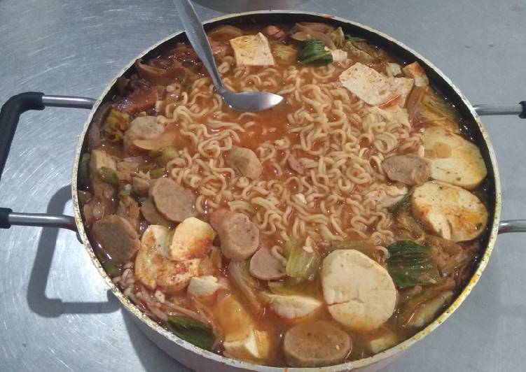 Budae jjigae praktis