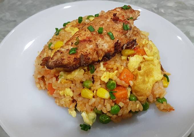 Recipe of Speedy Sambal Fried Rice (Nasi Goreng Sambal Tumis)