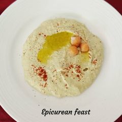 Hummus/ creamy chickpea paste A picture of Hummus/ creamy chickpea paste.
