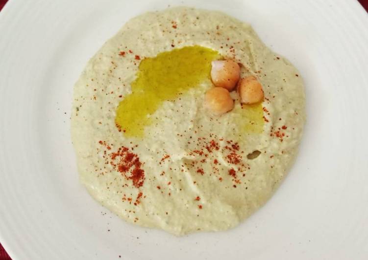 Hummus/ creamy chickpea paste