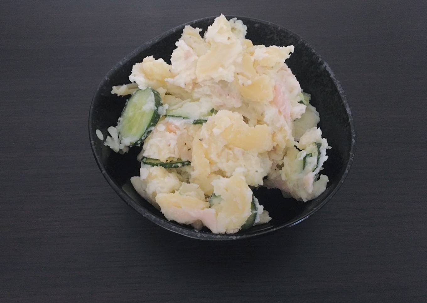 Pasta salad with potatoes